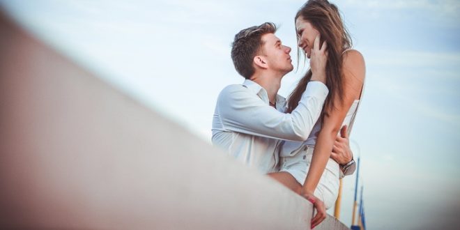10 أشياء تشير إلى أنك تزوجت من الزوج المثالي
