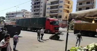 ما قصة الشاحنات المحملة بالبضائع والتي تدخل سوريا من لبنان؟