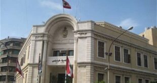 مشكلة في طرابلس شمال لبنان بعد رفع طاقم تمثيل سوري للعلم وصورة الرئيس الأسد