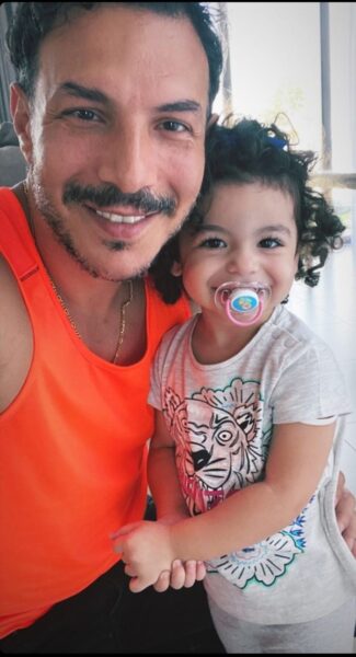 باسل خياط ينشر صورة ابنته إيزابيلا للمرة الأولى لمتابعيه