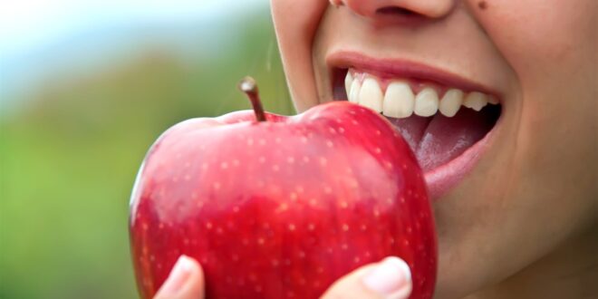 لتناول التفاح على الريق فوائد مذهلة... تعرّفوا عليها!