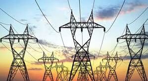 وزير الكهرباء: نزود قرية لبنانية واحدة فقط بالكهرباء