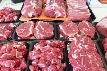 السوريين يتوجهون إلى اللحوم المجمدة بعد غلاء الأسعار.. ولكن ماهي أضرار تلك اللحوم؟