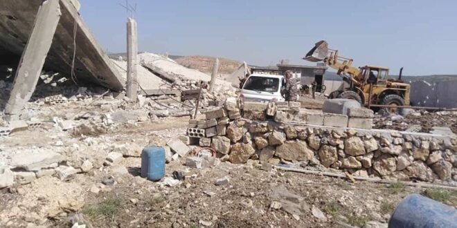 شاهدوا الأضرار التي خلفها العدوان الاسرائيلي على أملاك المدنيين وسط سوريا