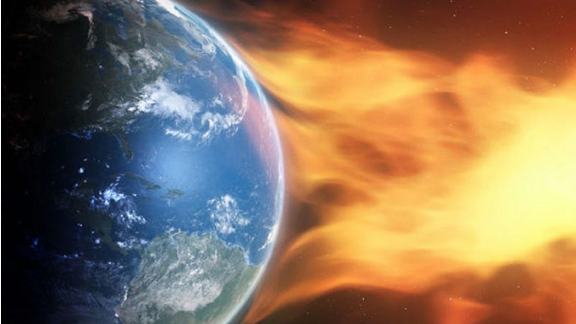 خبير يكشف حقيقة الانفجار الشمسي الذي تسبب بارتفاع حرارة الأرض