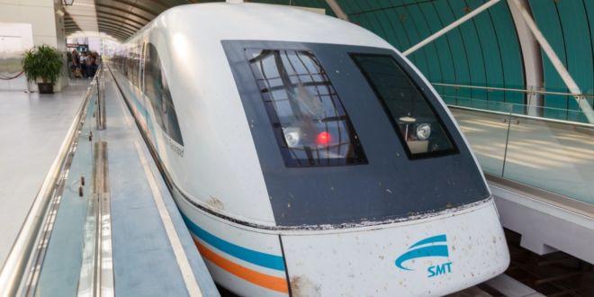 سائق قطار يابانيٌّ يقاضي الشركة بسبب خصم 38 سنتاً من راتبه!