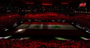 قطر ترفع العلم السوري وتعزف النشيد الوطني