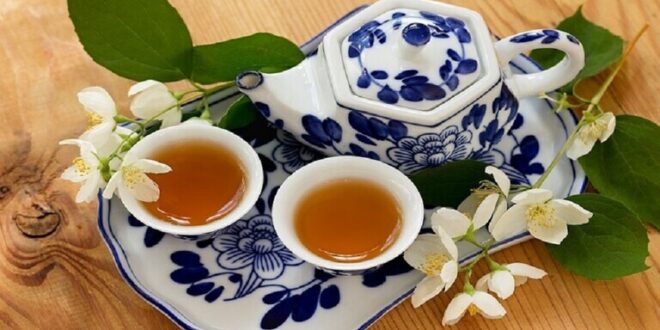 طبيبة روسية تكشف عن أخطار الإفراط بتناول الشاي الأخضر