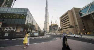 الإمارات تبدأ تجربة سيارات أجرة ذاتية القيادة على طرقها في إجراء غير مسبوق عربيا... فيديو