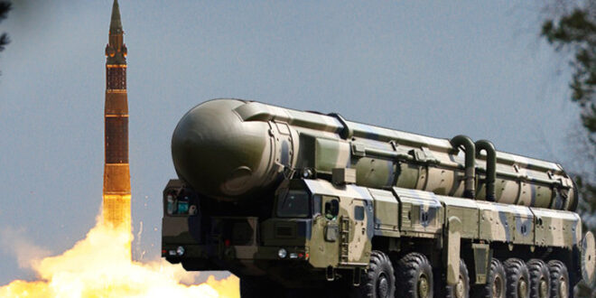 الدفاع الروسي يعلن وضع الثالوث النووي