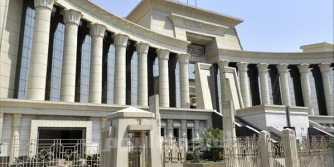 تعيين قاضي قبطي على رأس المحكمة الدستورية العليا في مصر للمرة الأولى