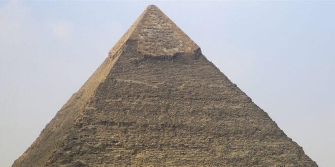 لقطة نادرة للهرم الأكبر في مصر... هذا ما تم كشفه (فيديو)