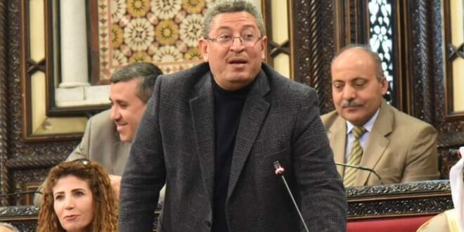 نائب يتهم وزارة التموين بتشريع السرقة والنهب!!