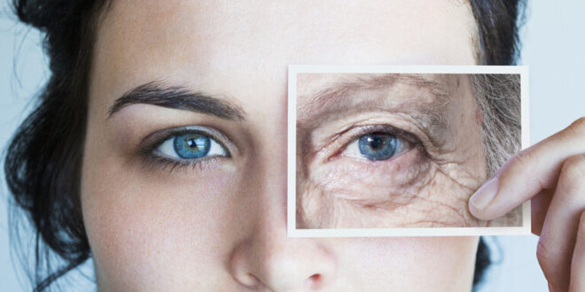 سر الشباب الأبدي .. علماء يطورون تقنية لتجديد خلايا الجلد وعكس عملية الشيخوخة