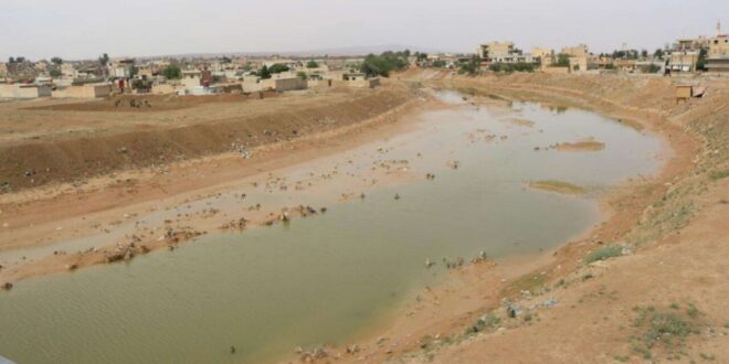 فيديو لبحيرة في العراق تتحول إلى صحراء يثير جدلا واسعا