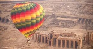مصر.. سقوط منطاد من ارتفاع 60 مترا