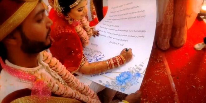 عروسان هنديان يتعهدان بشروط "غريبة" في عقد زواجهما (فيديو)