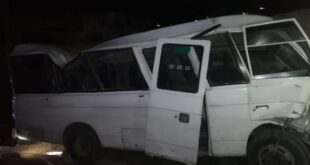 وفاة ثلاث نساء وإصابة عشرين شخص نتيجة تدهور بولمان على طريق عرنة - دمشق