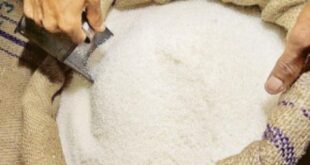 وزارة التجارة تبرر رفع أسعار السكر وتتحدث عن انفراجات بتوفر المادة