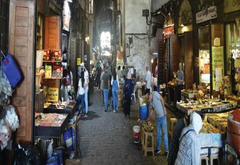 رئيس سوق البزورية: وضع المستهلك صعب والمواطن يشتري الزيت بالأوقية والخضر بالحبة