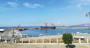 ميناء بانياس يستقبل باخرة أجنبية للصيانة والإصلاح