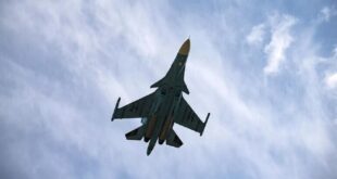 حميميم: الدفاعات السورية أسقطت 6 صواريخ إسرائيلية استهدفت مطاري دمشق والديماس
