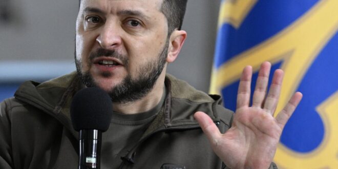 زيلينسكي يعلن استعداد أوكرانيا للسلام