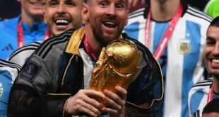 "فيفا" يأخذ كأس العالم من ميسي