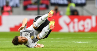 أوزيل يظهر في قطر ومشجعو ألمانيا