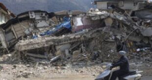 شهادات مؤلمة لسوريين رفضوا مغادرة منازلهم المتصدعة بفعل الزلزال