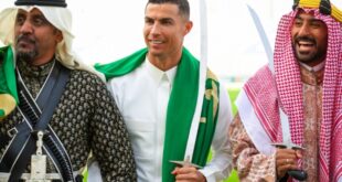فيديو لرونالدو يرقص العرضة ومرتدياً الثوب السعودي.. شارك في احتفالات “يوم التأسيس”